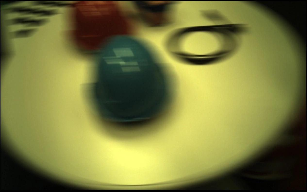 Motion-blurred ETH3D observation of tabletop objects.